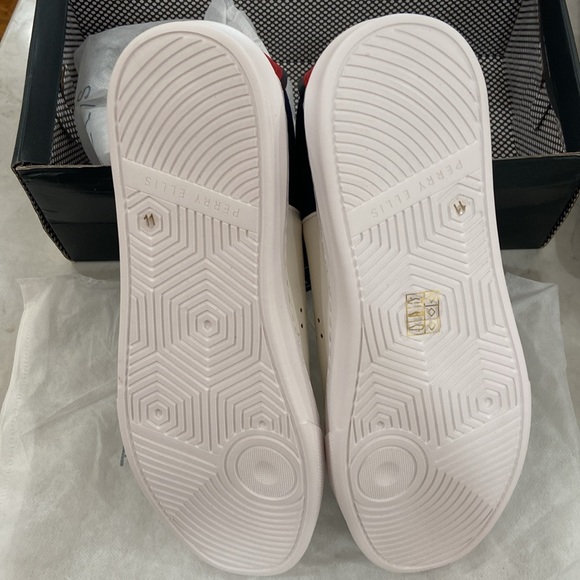 NWT Perry Ellis Mens Red White & Blue shoe size 11 - Picture 6 of 7
